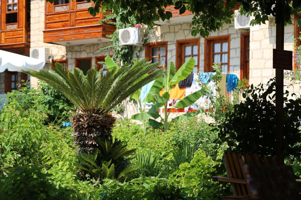 Lale Park Side Exterior foto