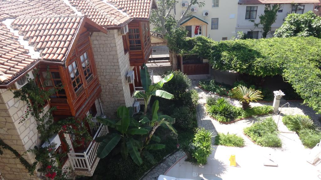 Lale Park Side Exterior foto