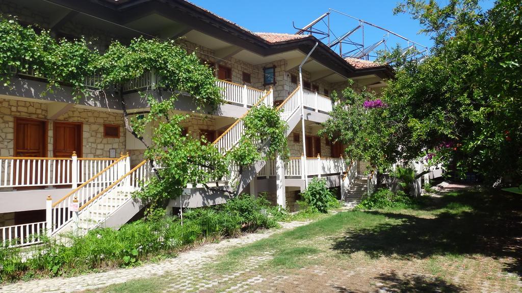 Lale Park Side Exterior foto