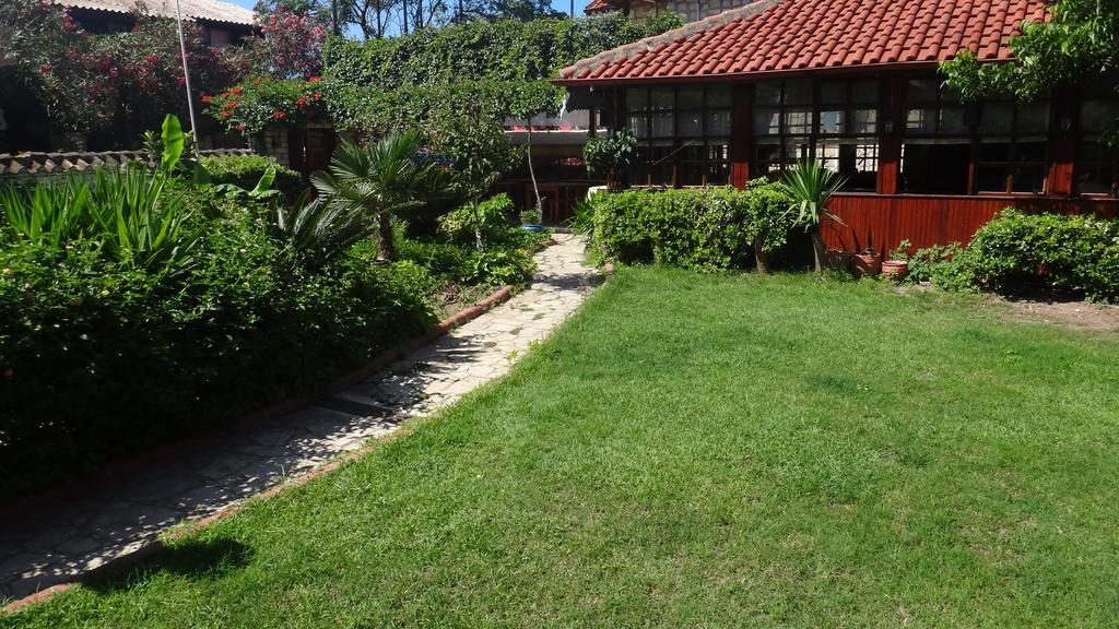Lale Park Side Exterior foto