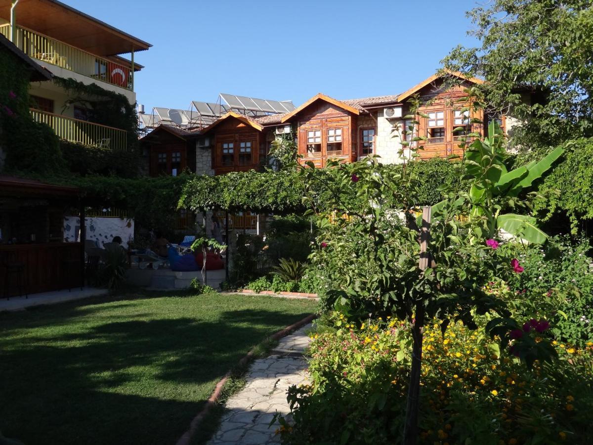 Lale Park Side Exterior foto